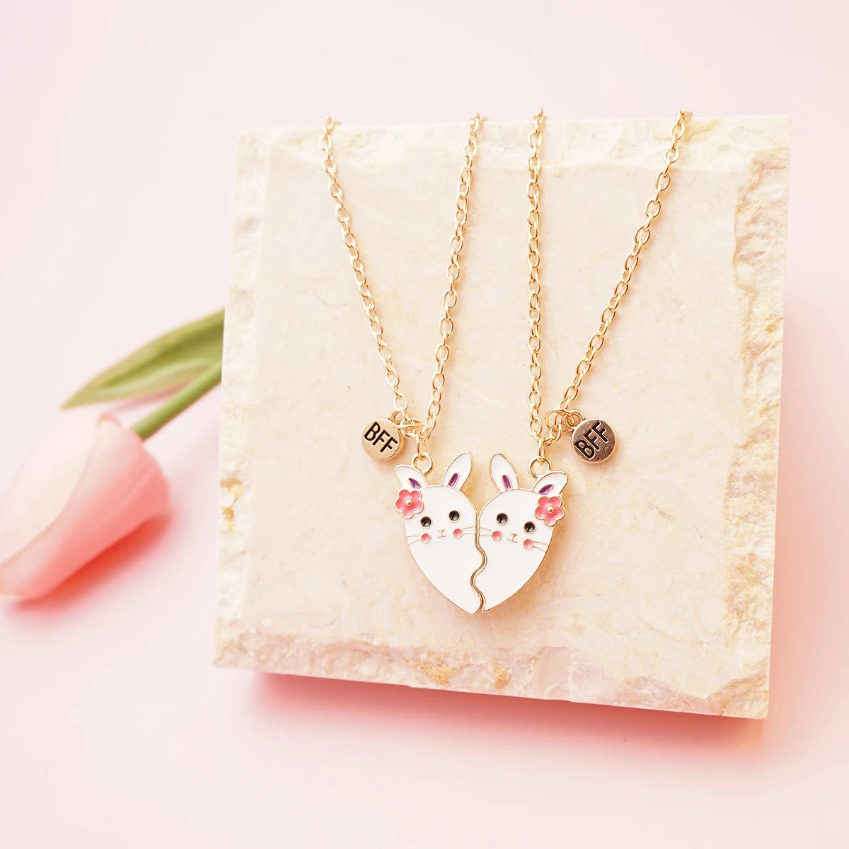2 Pcs/Set Magnetism Best Friends Pendant Necklace for Women Rabbit Lover Broken Heart Clavicle Chain BFF Best Friends Jewelry