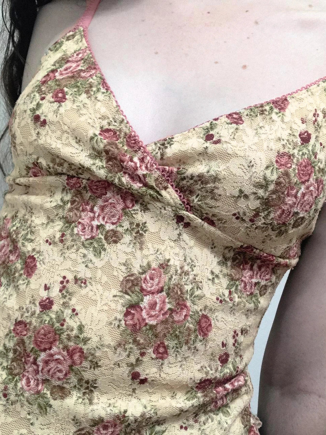 IAMSURE Vintage Lace Floral Camis Top Sexy Slim Deep V-Neck Sleeveless Tank Tops Women 2024 Summer Fashion Streetwear Ladies