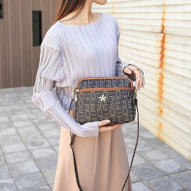 2024 New Summer High-capacity Crossbody Messenger Shoulder Bag Fashionable Multi-layer Bag Middle-aged Women's Handbag